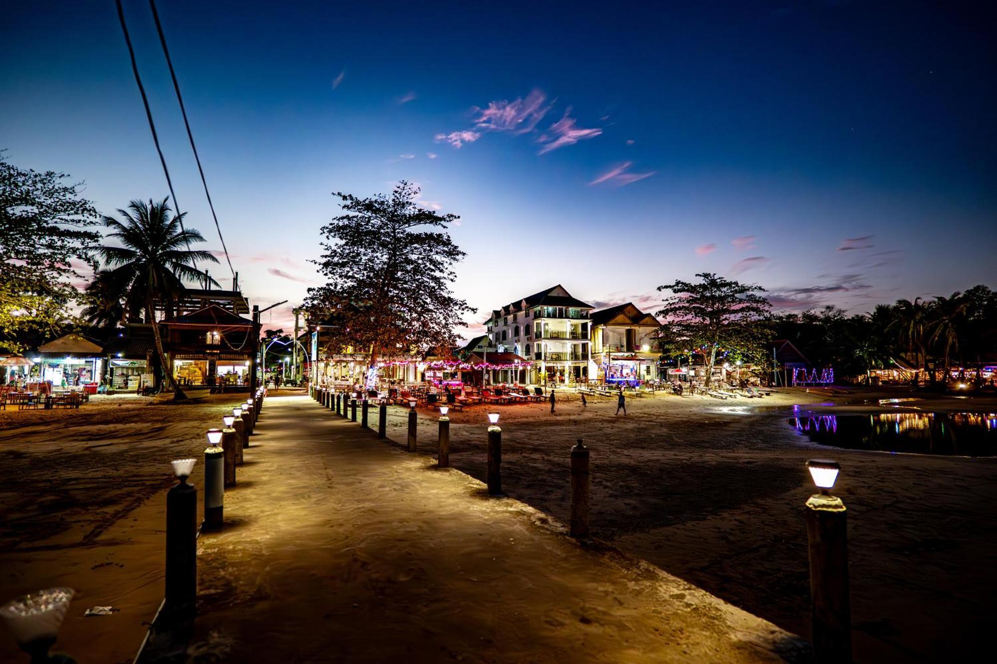 Easy Tiger - M'Pai Bay Beach, Koh Rong Sanloem Exterior photo